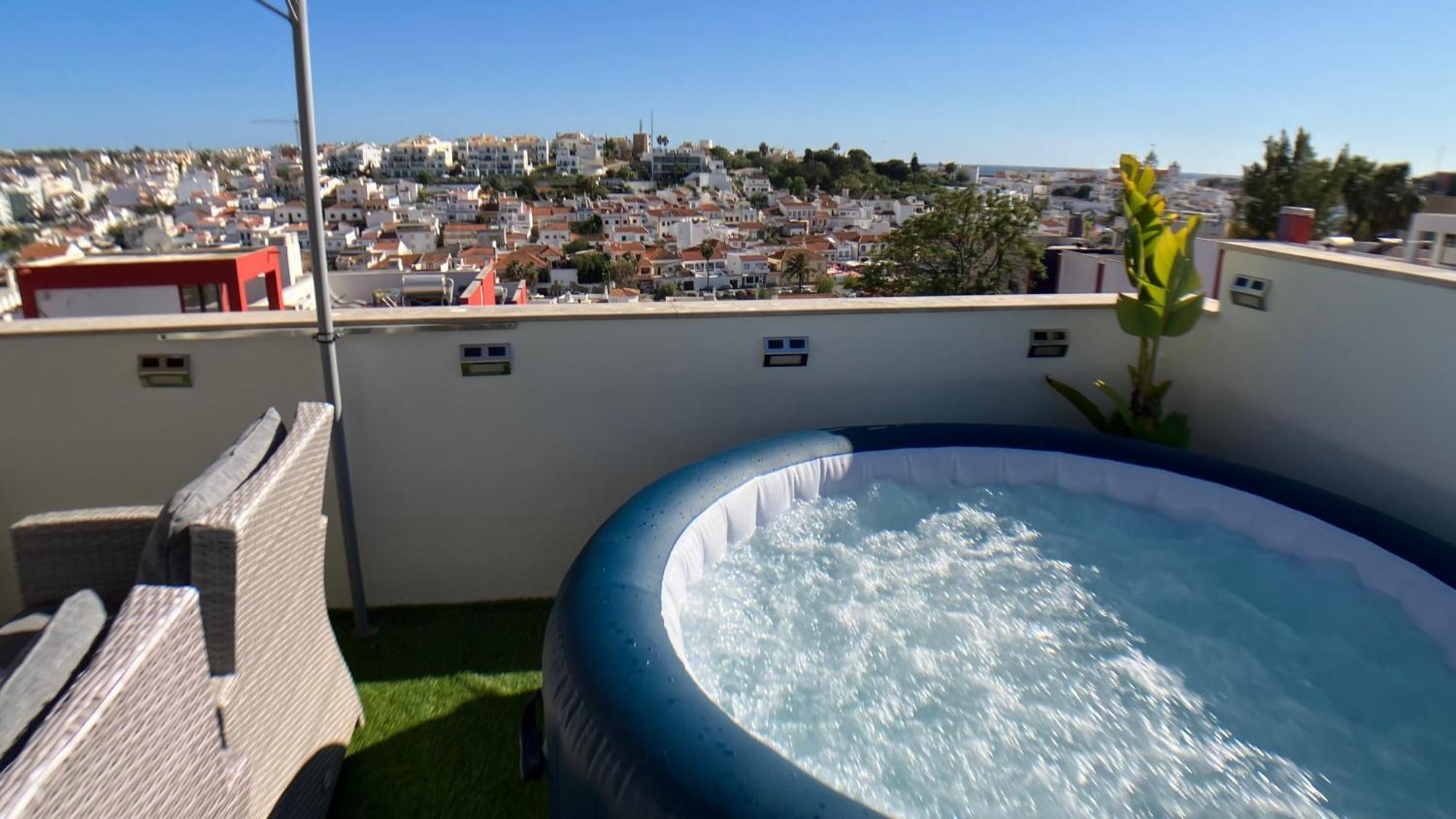 Apartment Beta - 2 Bedrooms, Private Rooftop Patio With Hot Tub, Bbq And View فيريغودو المظهر الخارجي الصورة